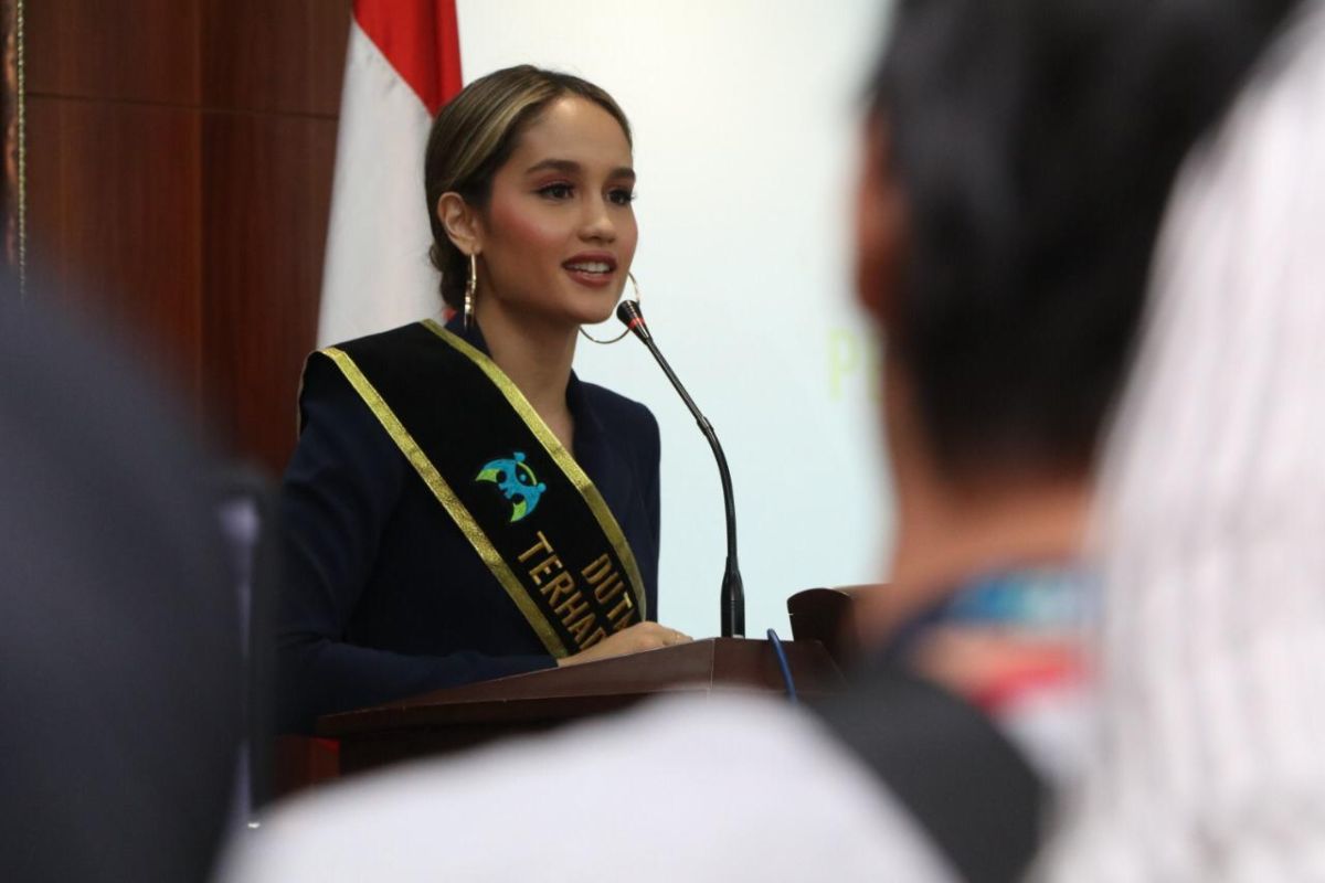 “Cinta Laura Dinobatkan sebagai Duta Internasional UNESCO untuk Pendidikan Gender”
